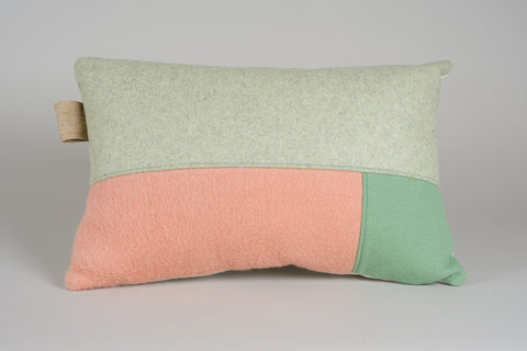 Colorblock Pillow 40x60 - Oud Roze/Mint