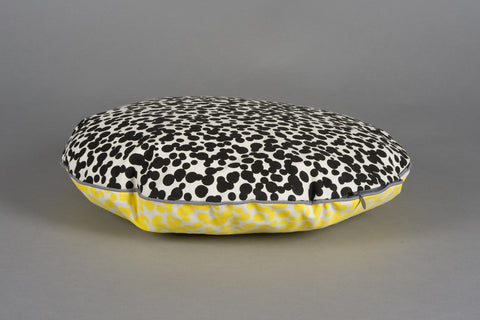 Sierkussen - Cushion Dots (yellow/black)